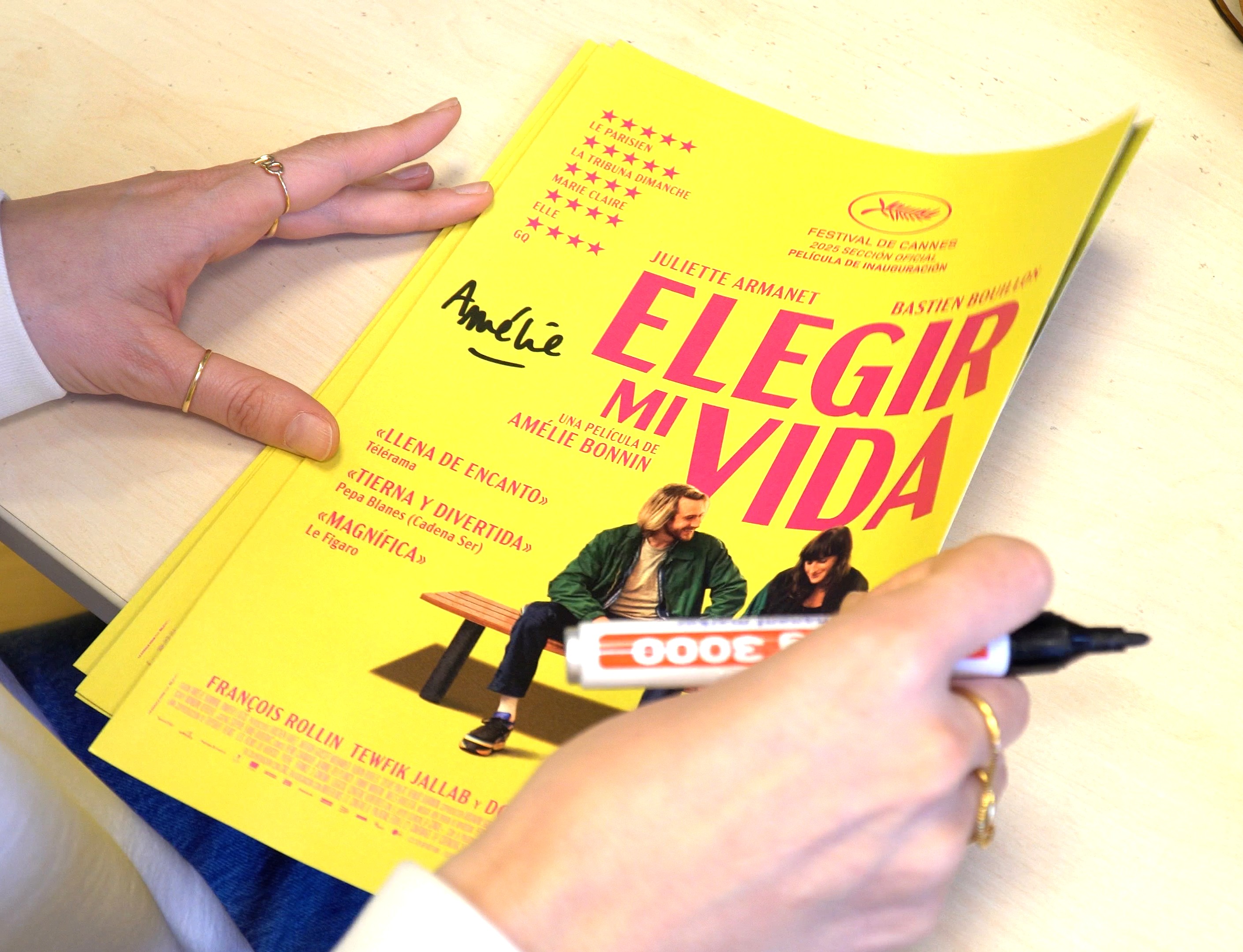 Ver detalles del evento Sorteo Club Renoir: ELEGIR MI VIDA guía firmada